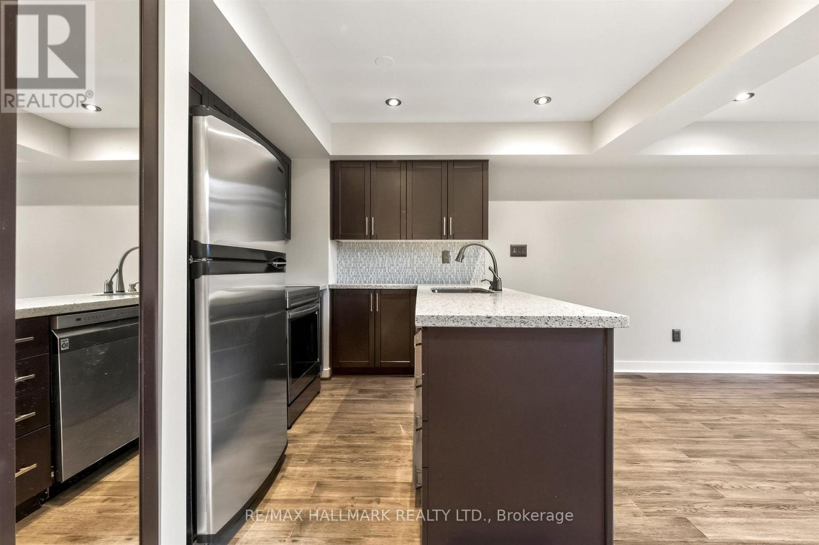 103 - 21 Earl Street, Toronto, Ontario  M4Y 3C8 - Photo 5 - C13804846