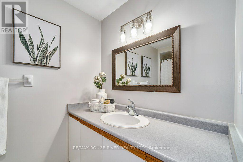 102 Timber Mill Avenue, Whitby, Ontario  L1R 2H4 - Photo 18 - E13804744