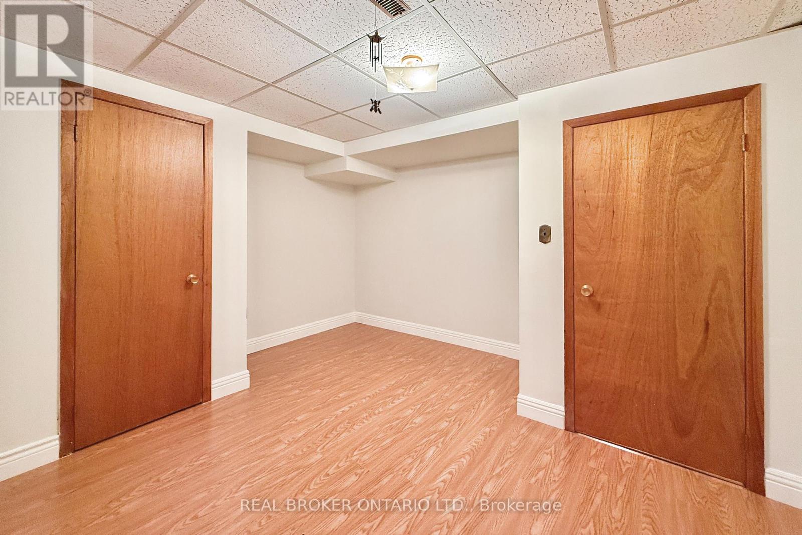 89 Bushmills Square, Toronto, Ontario  M1V 1K5 - Photo 29 - E13804802