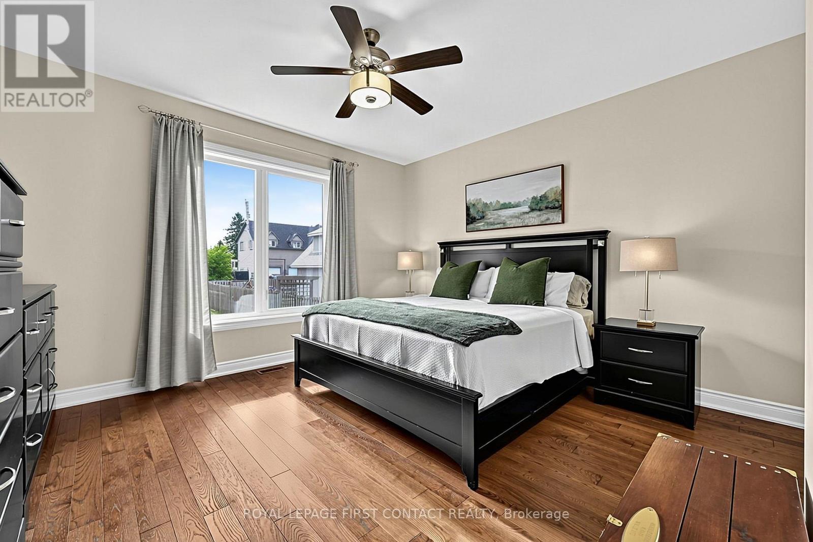 981 Ewart Street, Innisfil, Ontario  L4G 9G3 - Photo 14 - N13804818
