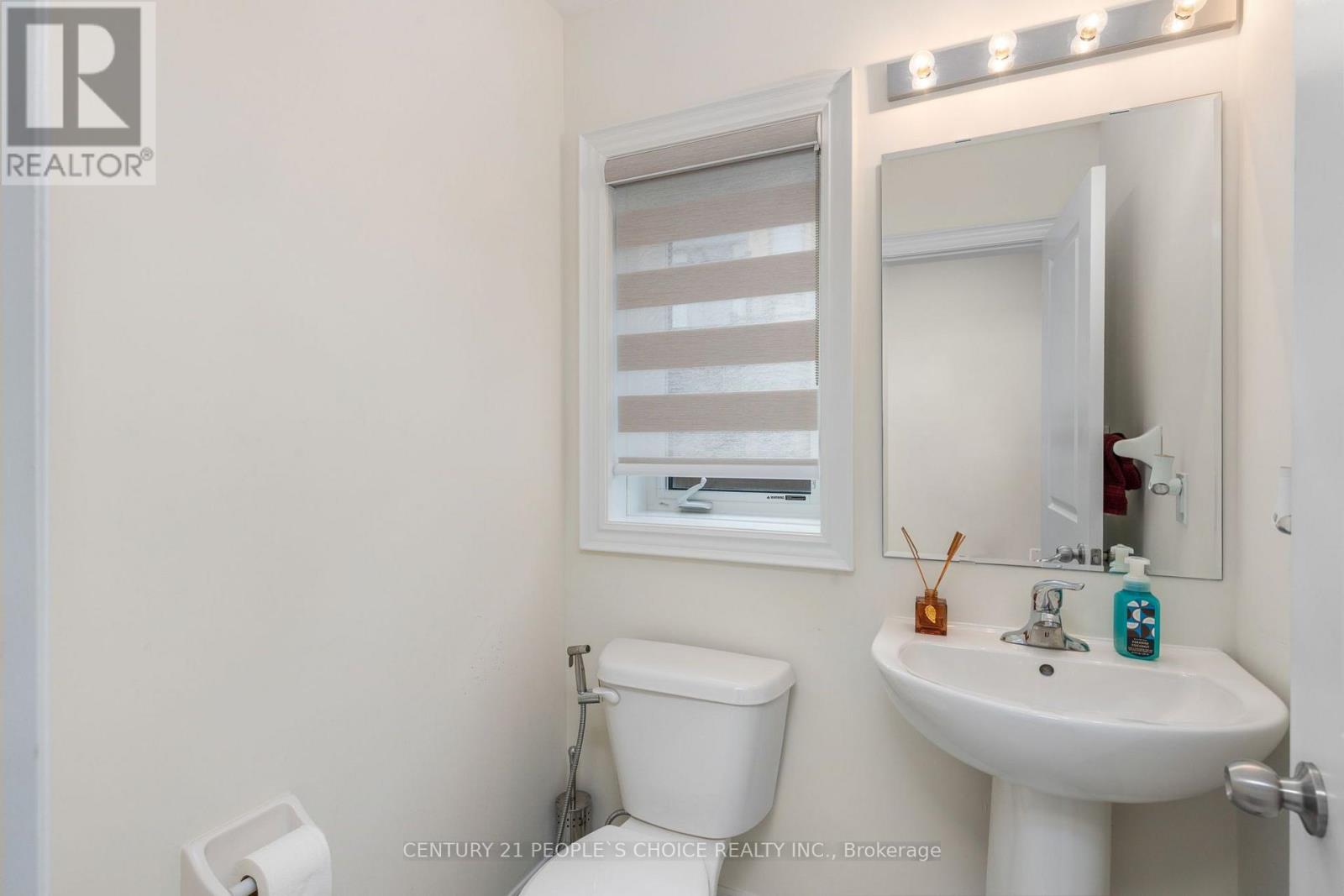 Upper - 64 Coldwell Bay Circle, Vaughan, Ontario  L4H 5E9 - Photo 31 - N13804824