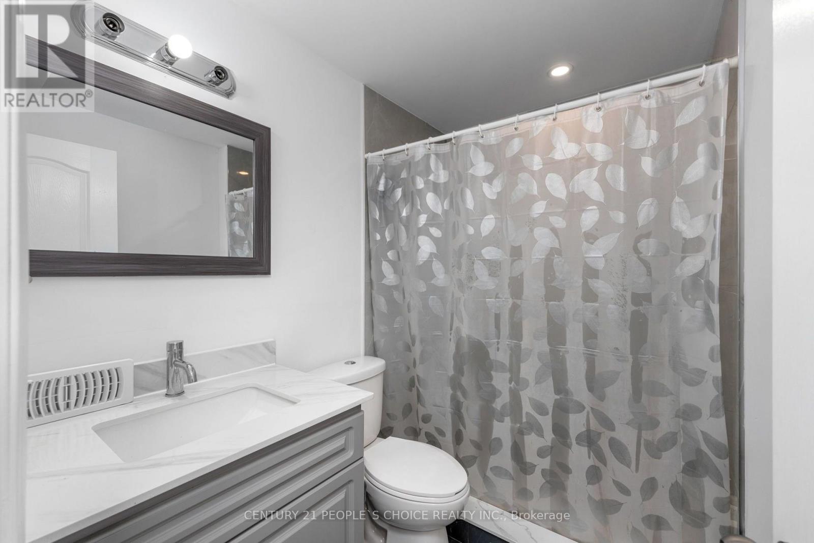 Upper - 64 Coldwell Bay Circle, Vaughan, Ontario  L4H 5E9 - Photo 38 - N13804824