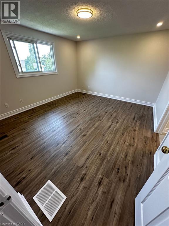 535 Appledale Crescent Unit# Upper, Waterloo, Ontario  N2T 1V8 - Photo 9 - 40864789