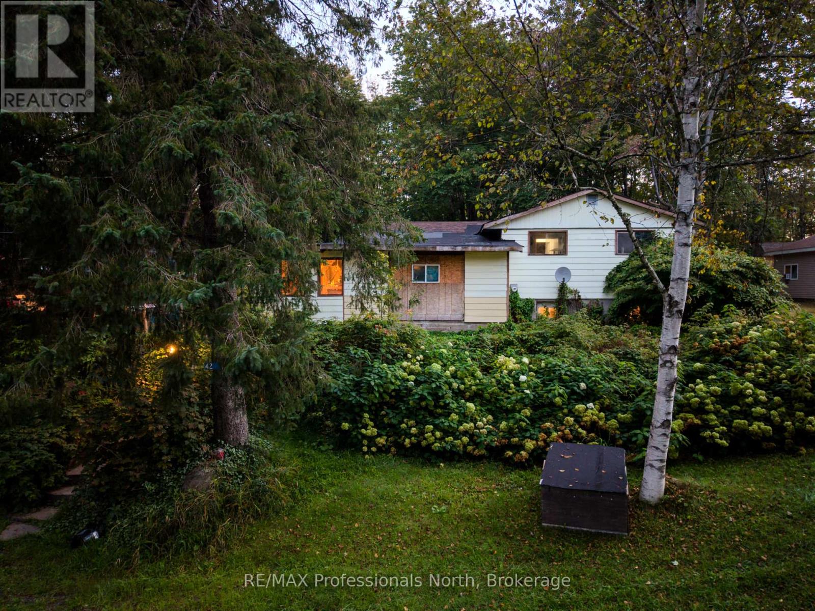 42 MORGANS ROAD, Huntsville, Ontario