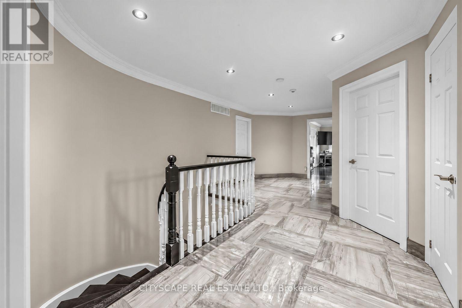 5610 Cortina Crescent, Mississauga, Ontario  L4Z 3R3 - Photo 20 - W13804532
