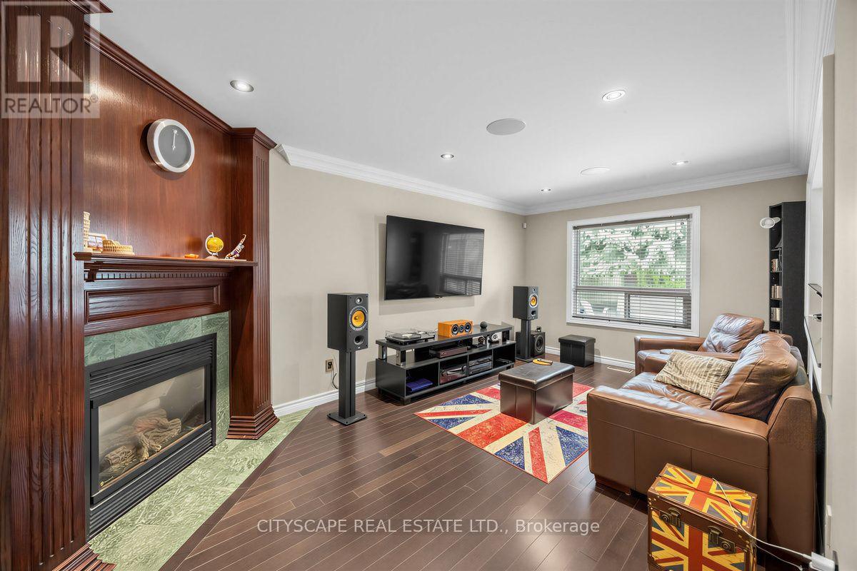 5610 Cortina Crescent, Mississauga, Ontario  L4Z 3R3 - Photo 15 - W13804532