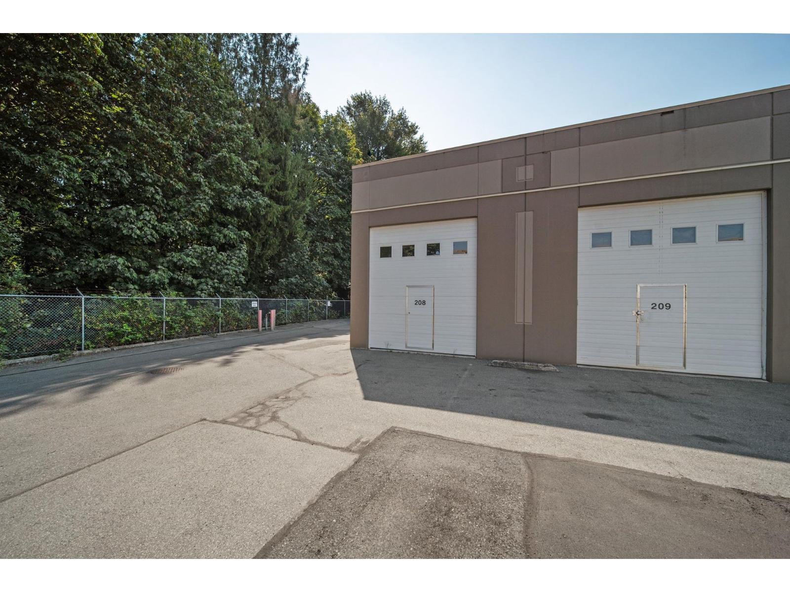 208 30610 Progressive Way, Abbotsford, British Columbia  V2T 6Z2 - Photo 4 - C8082141