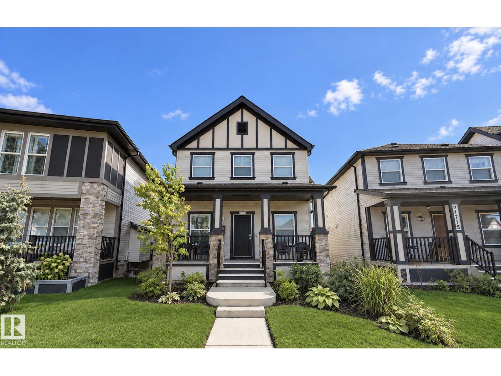 21711 99 AV NW, Edmonton, Alberta