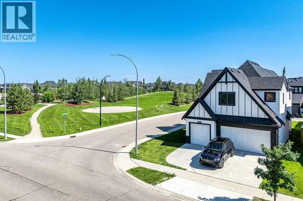 1209 Coopers Drive SW, Airdrie, Alberta  T4B 3T6 - Photo 3 - A2331006