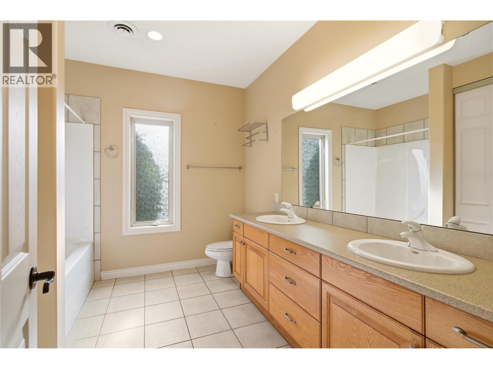 448 Viewcrest Road Kelowna Photo 35 448 Viewcrest Road Kelowna Photo 35