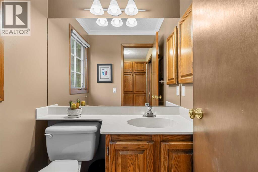 72 Woodacres Crescent Sw, Calgary, Alberta  T2W 4V6 - Photo 20 - A2342156