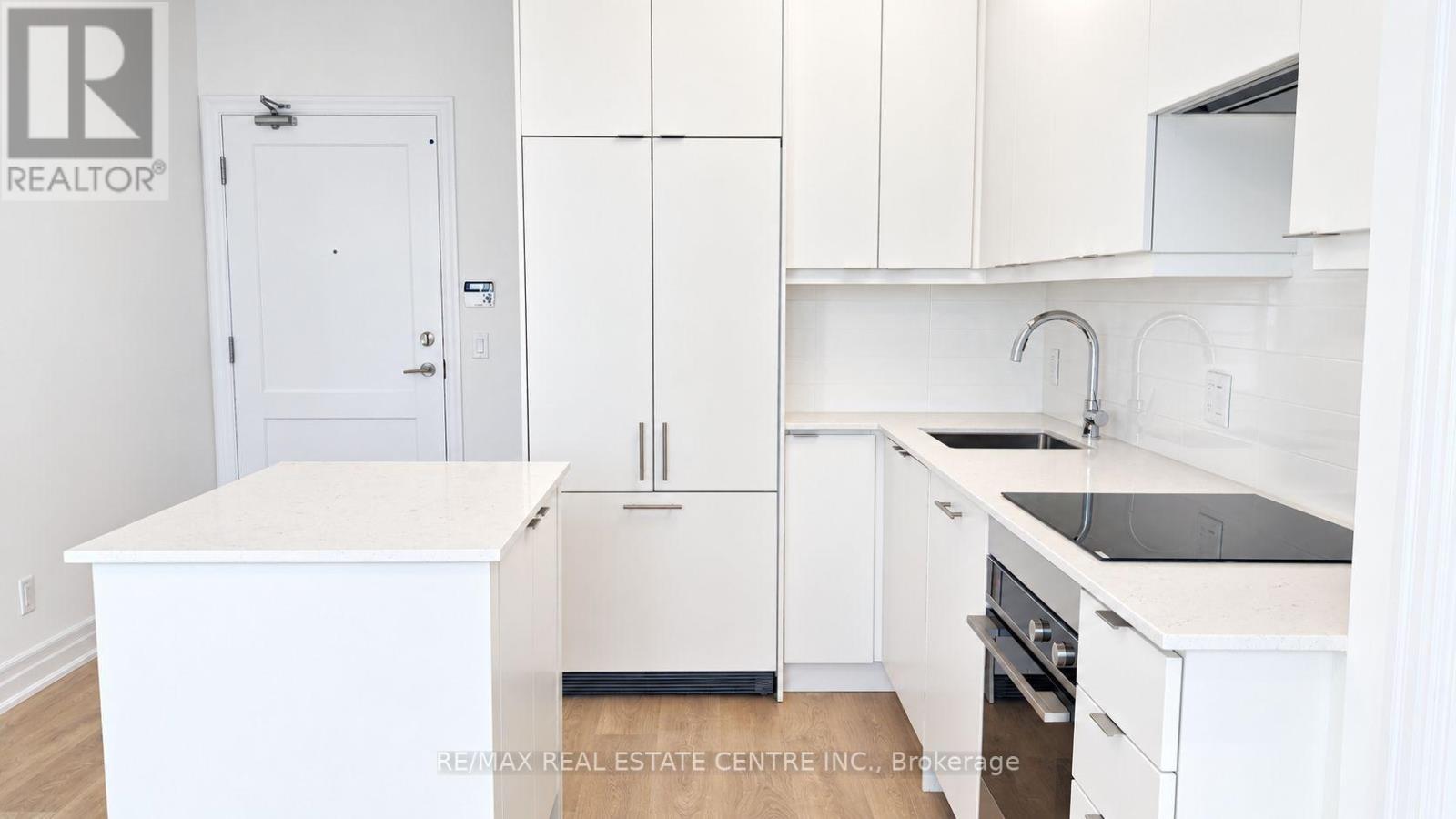 1001 - 30 Elm Drive W, Mississauga, Ontario  L5B 1L9 - Photo 6 - W13804718