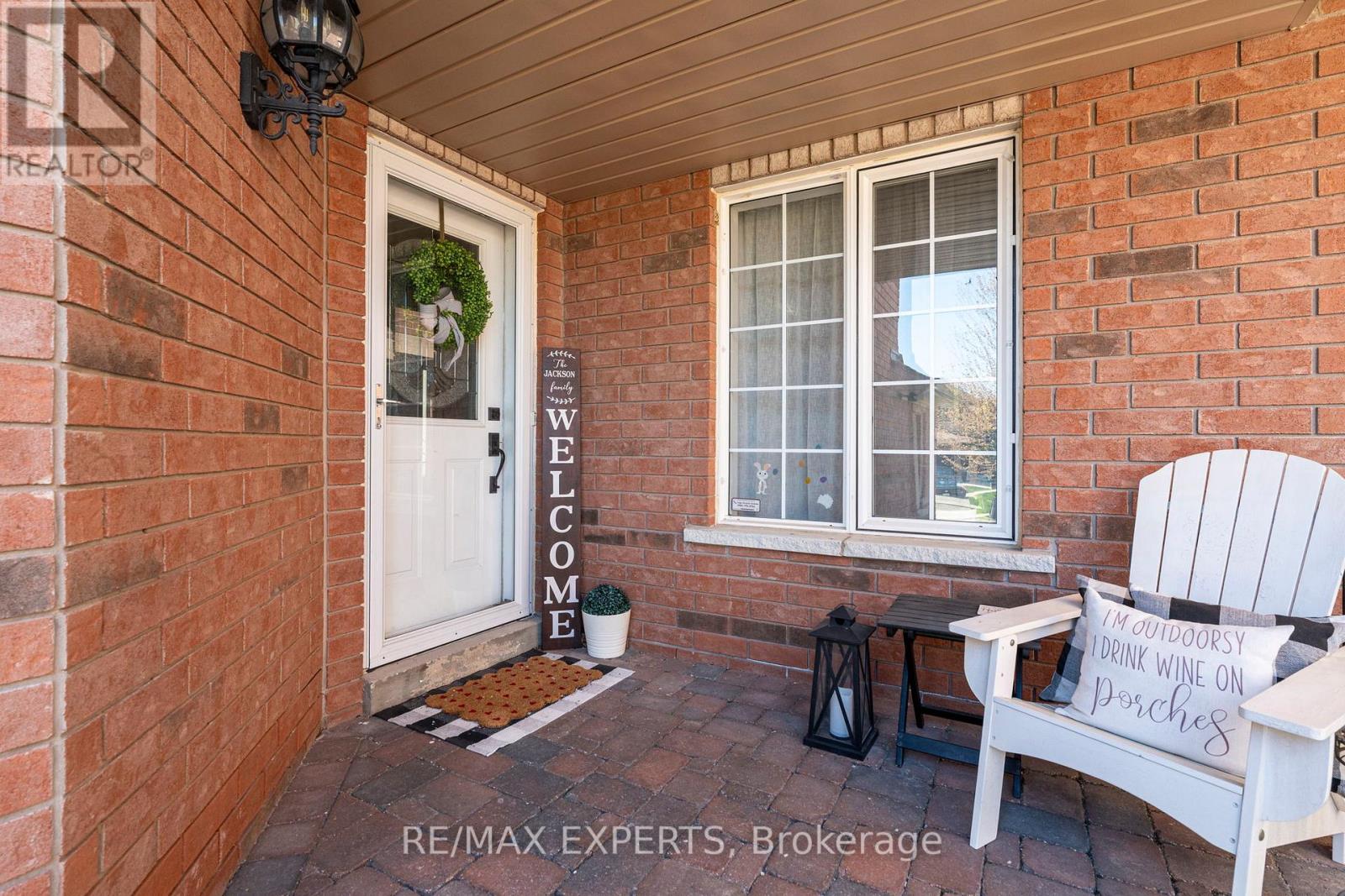 28 Crestridge Drive, Caledon (Bolton North), Ontario  L7E 2T7 - Photo 4 - W13804842