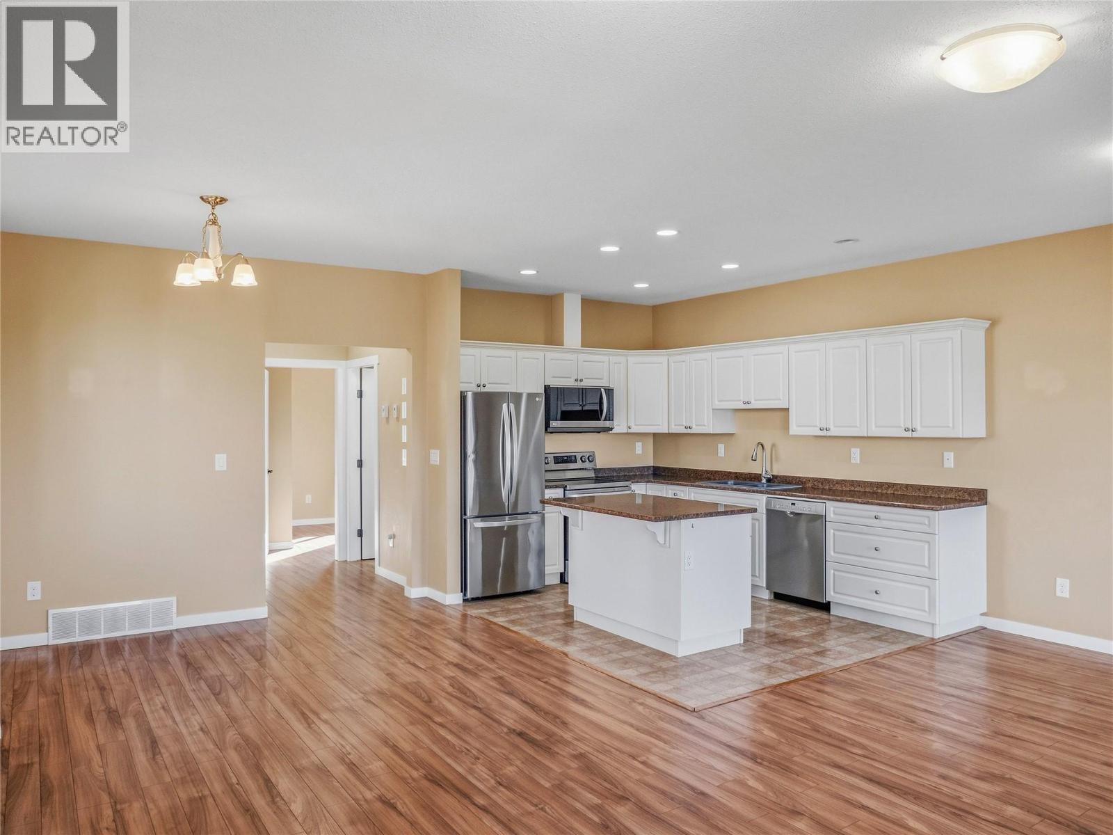 1712/1714 84 Avenue, Dawson Creek, British Columbia  V1G 0E1 - Photo 10 - 10401195