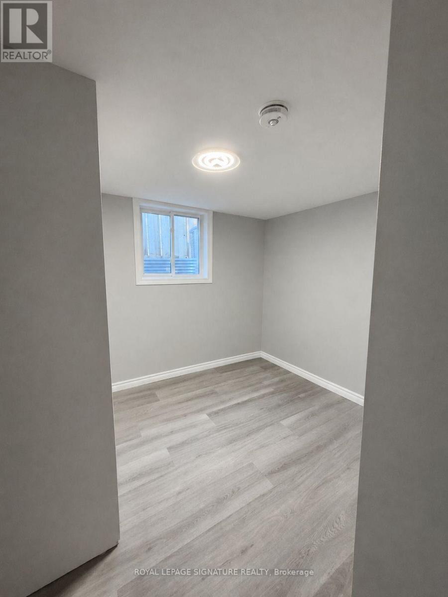 521 Havelock Drive, Waterloo, Ontario  N2L 4N8 - Photo 6 - X13804758