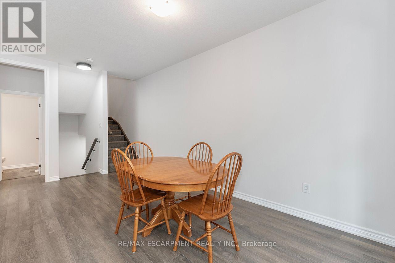677 Park Road N, Brantford, Ontario  N3R 0C2 - Photo 11 - X13804830