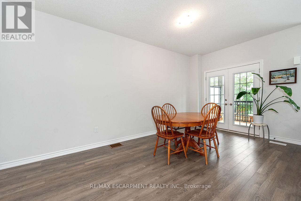 677 Park Road N, Brantford, Ontario  N3R 0C2 - Photo 12 - X13804830