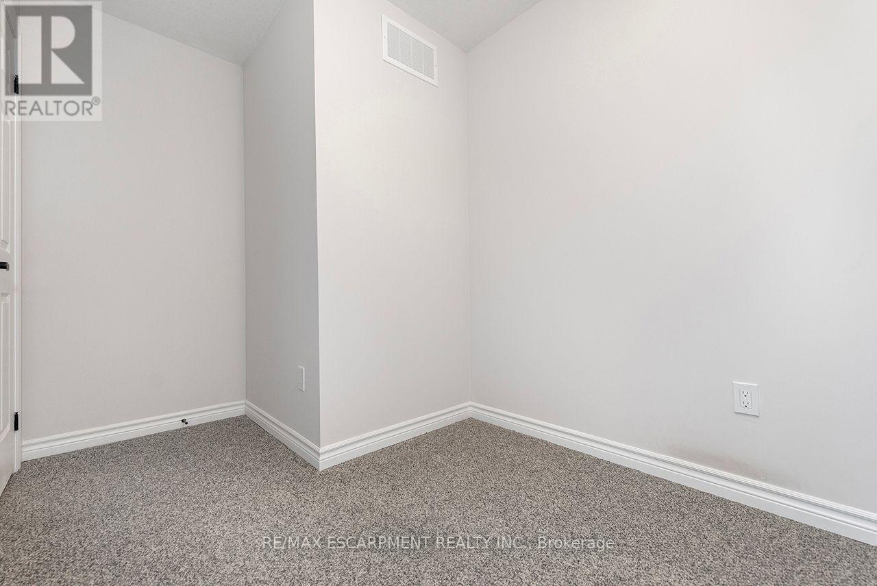 677 Park Road N, Brantford, Ontario  N3R 0C2 - Photo 38 - X13804830