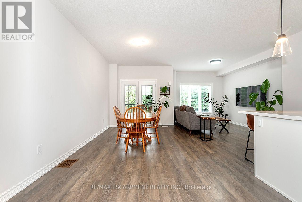 677 Park Road N, Brantford, Ontario  N3R 0C2 - Photo 8 - X13804830