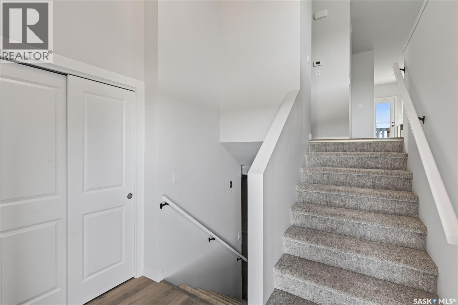 1001 Aspen STREET photo 7
