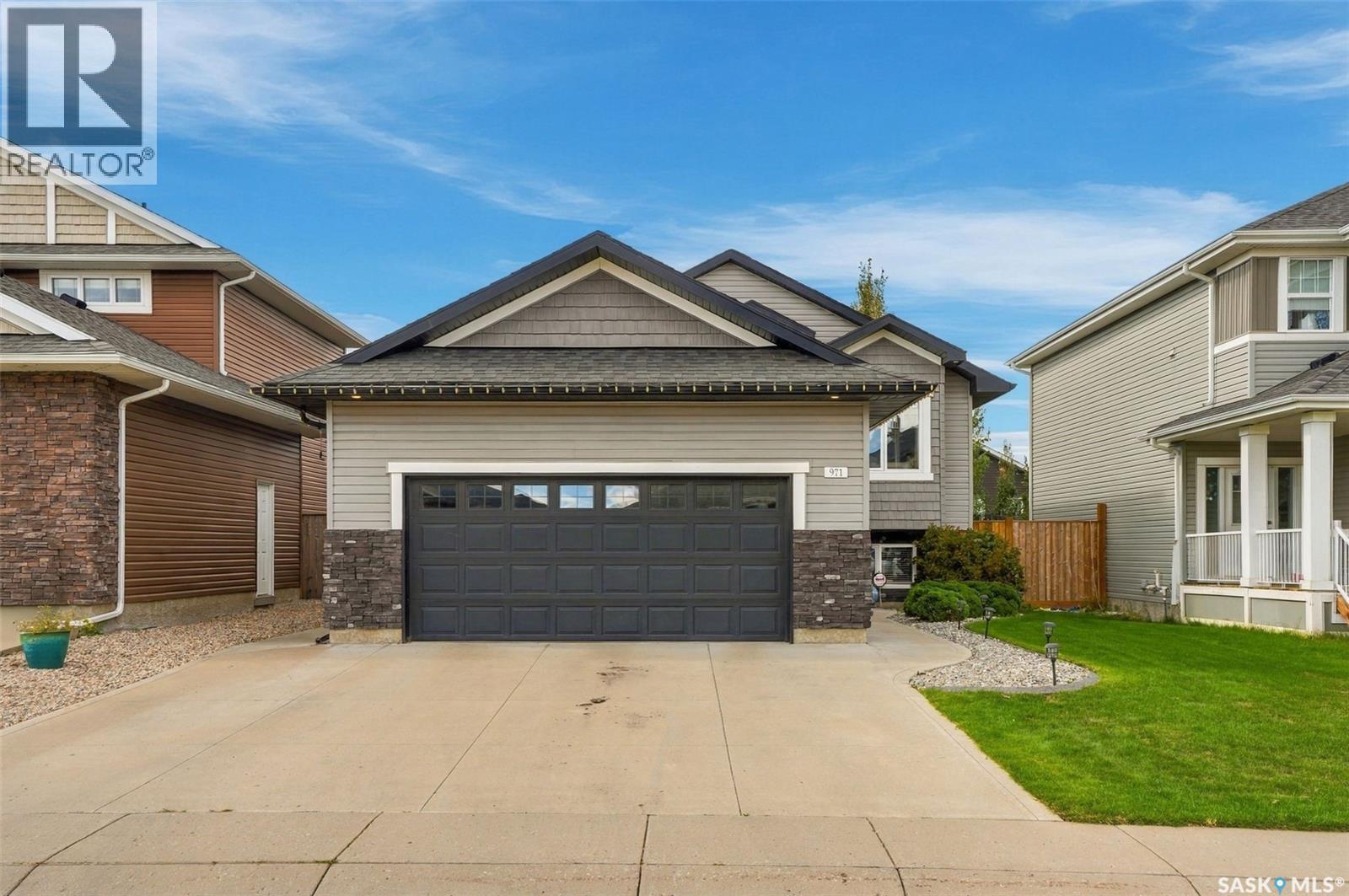 971 Pringle Cove, Saskatoon, Saskatchewan  S7T 1C9 - Photo 1 - SK048732
