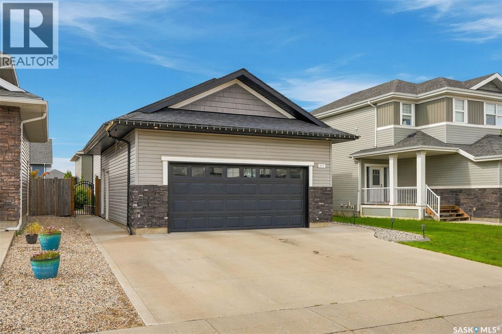 971 Pringle Cove, Saskatoon, Saskatchewan  S7T 1C9 - Photo 4 - SK048732
