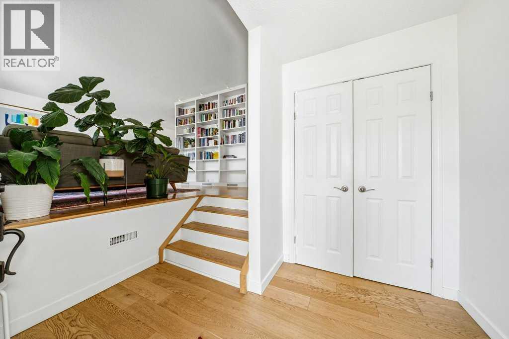 106 Dalgleish Bay NW photo 3