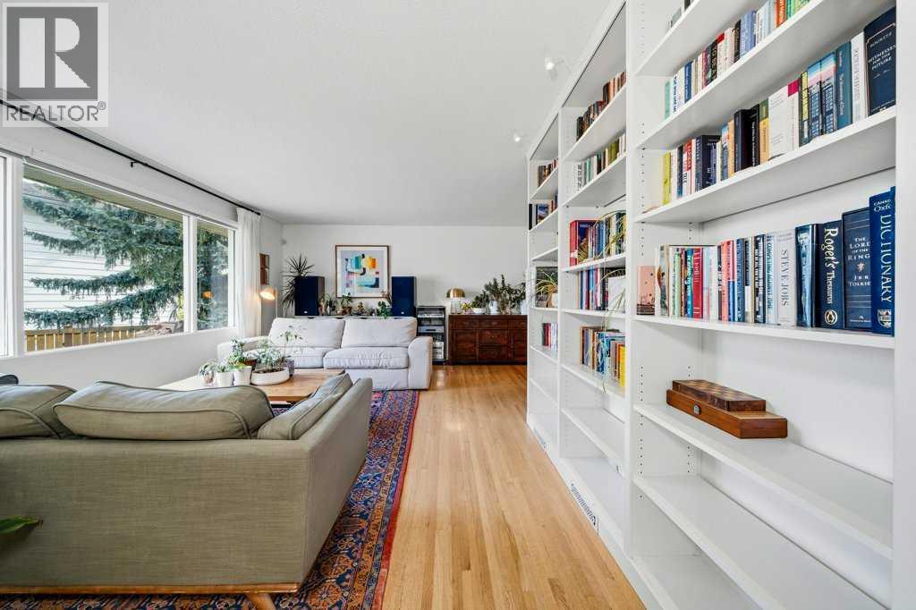 106 Dalgleish Bay NW photo 4