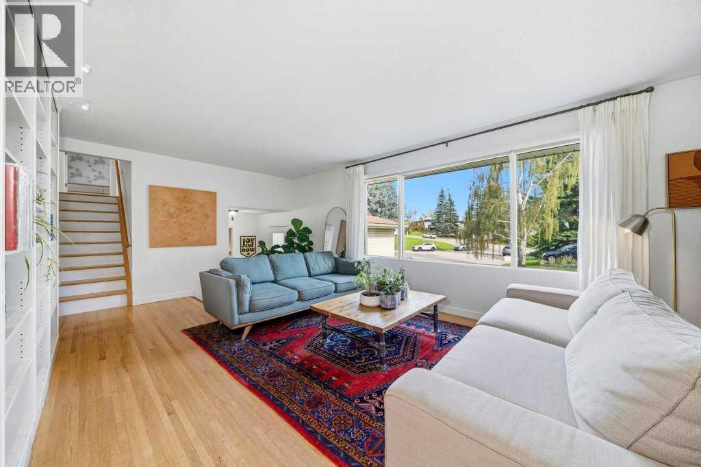 106 Dalgleish Bay NW photo 5