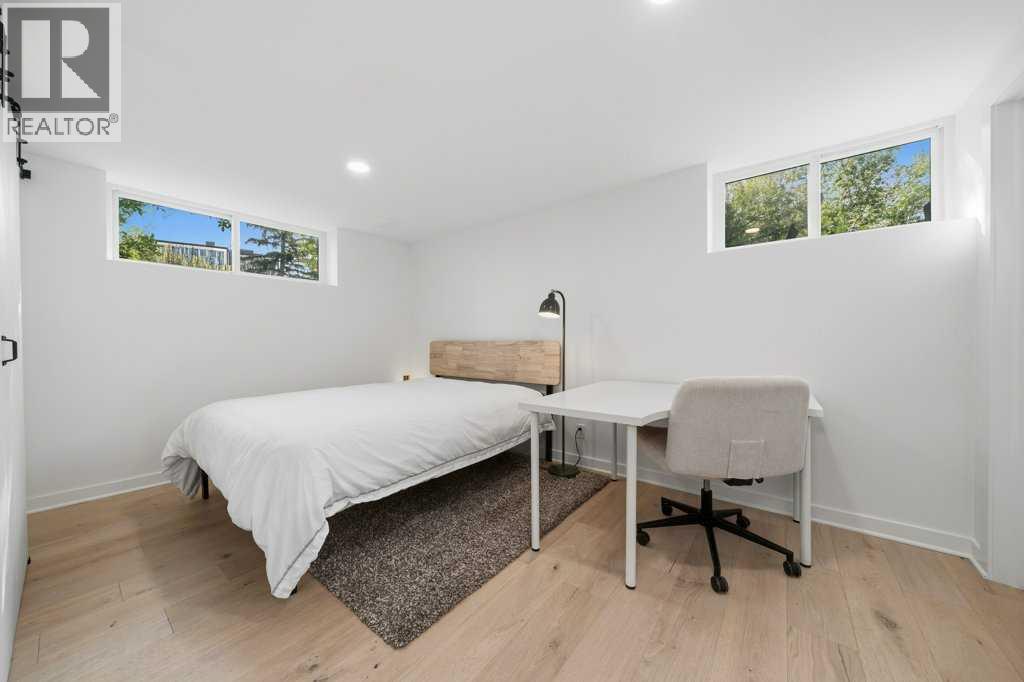 106 Dalgleish Bay NW photo 35