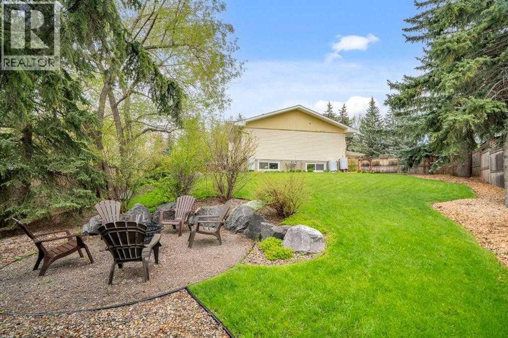 106 Dalgleish Bay NW photo 40