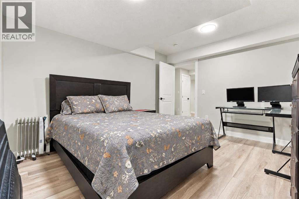 70 Creekside Avenue SW, Calgary, Alberta  T2X 4A9 - Photo 33 - A2345899
