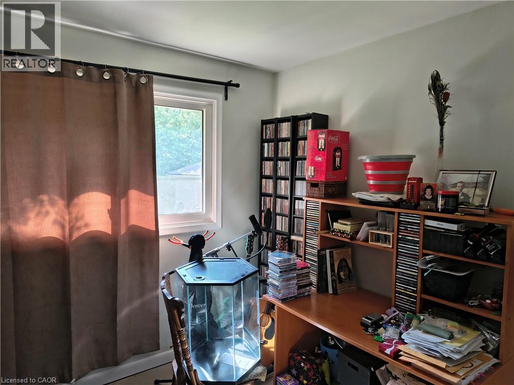 2428 Eileen Drive, Burlington, Ontario  L7R 1M8 - Photo 18 - 40864220