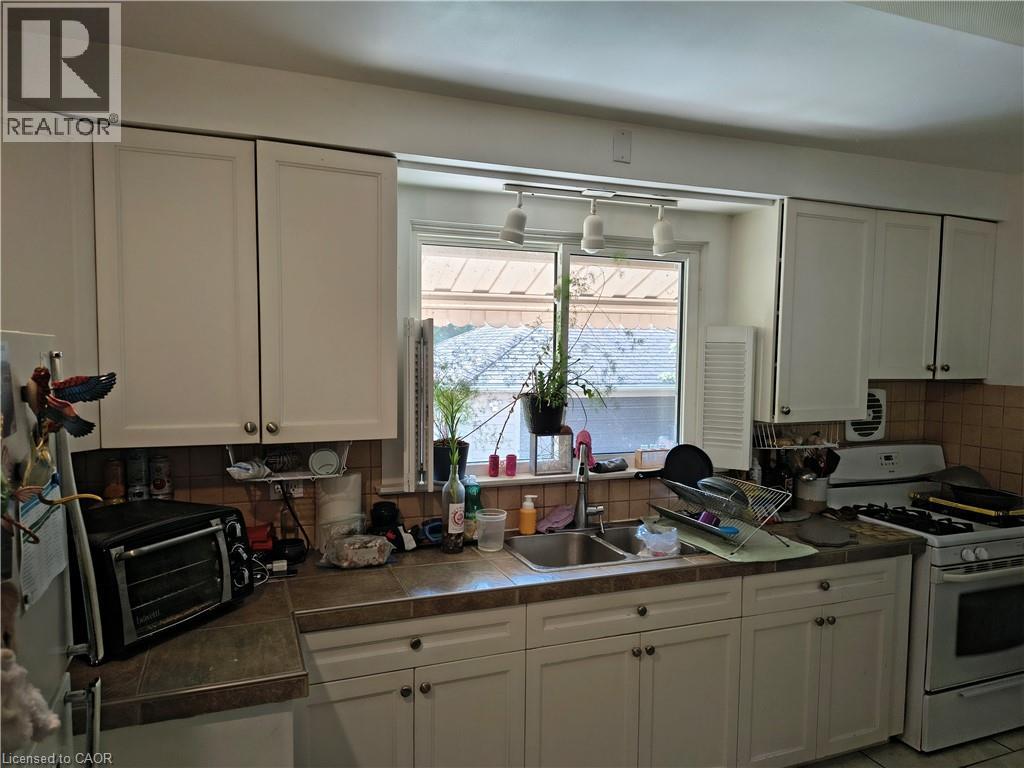 2428 Eileen Drive, Burlington, Ontario  L7R 1M8 - Photo 14 - 40864220