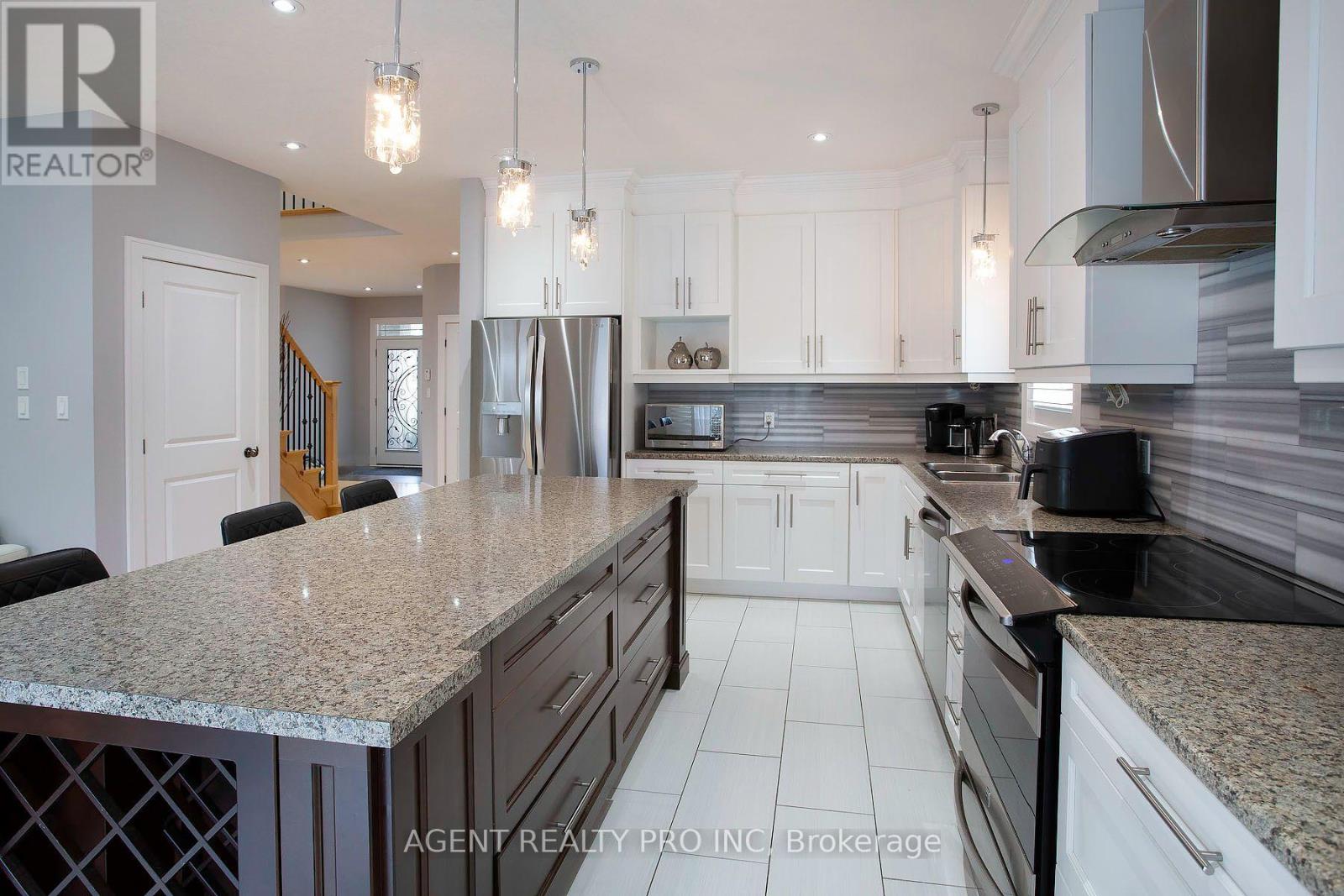 1912 Jubilee Drive, London North, Ontario  N6G 0H6 - Photo 13 - X13804884