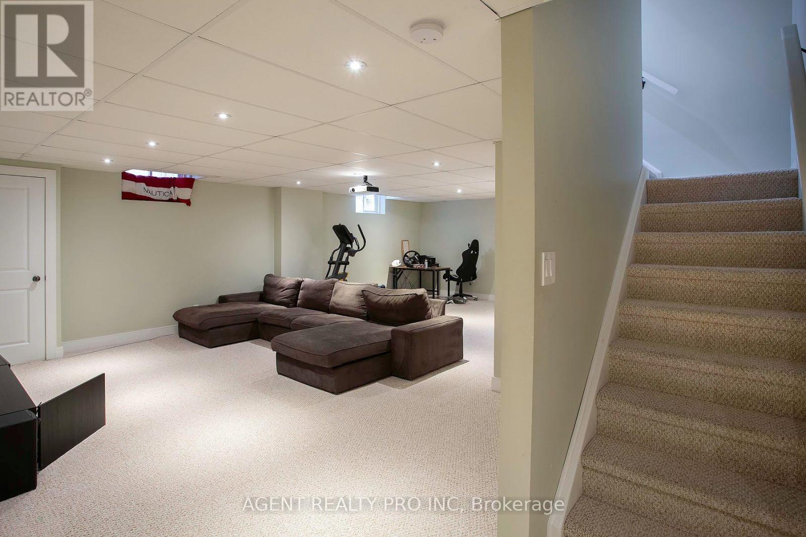 1912 Jubilee Drive, London North, Ontario  N6G 0H6 - Photo 35 - X13804884