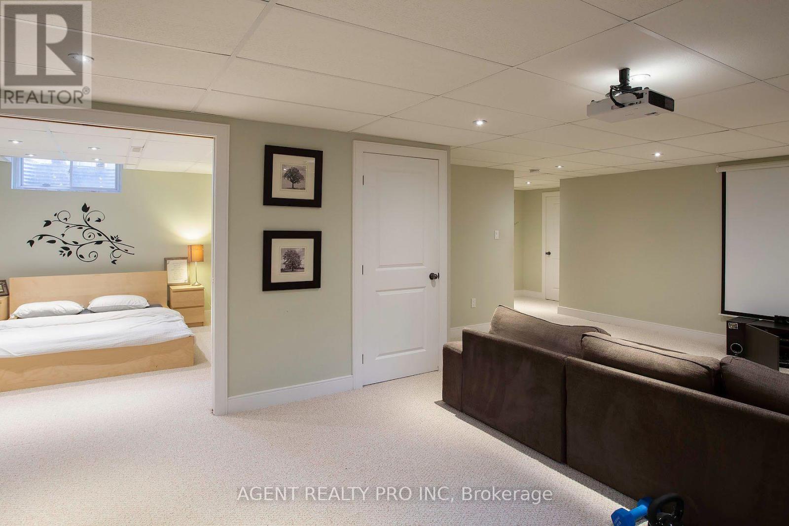 1912 Jubilee Drive, London North, Ontario  N6G 0H6 - Photo 36 - X13804884