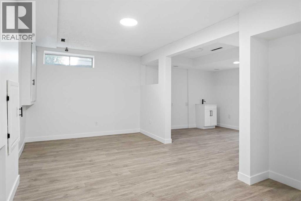 2, 2132 35 Avenue SW, Calgary, Alberta  T2T 2E3 - Photo 27 - A2346045