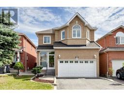 890 BLYLEVEN BOULEVARD, Mississauga, Ontario