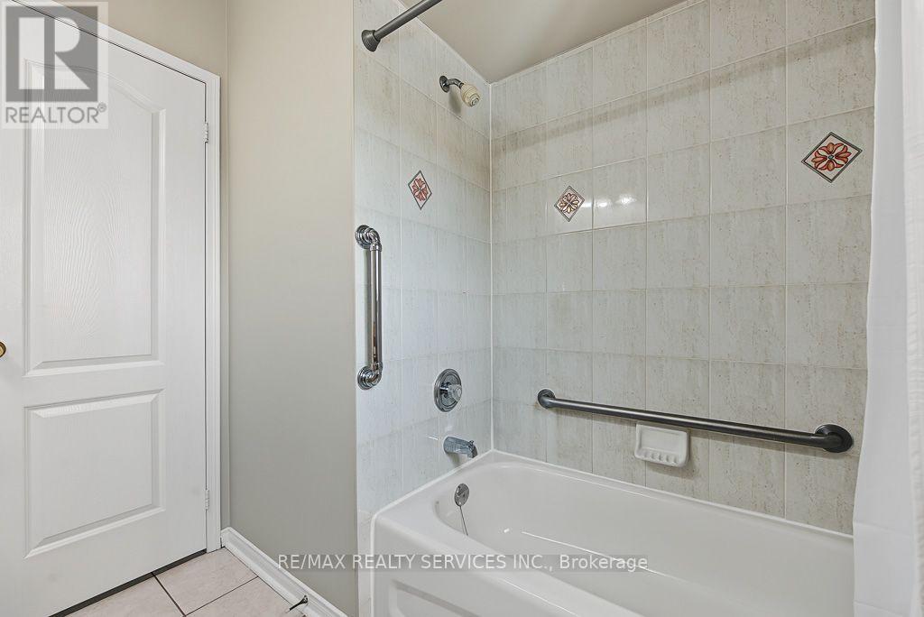 33 Woodvalley Drive, Brampton, Ontario  L7A 1Z4 - Photo 21 - W13804882