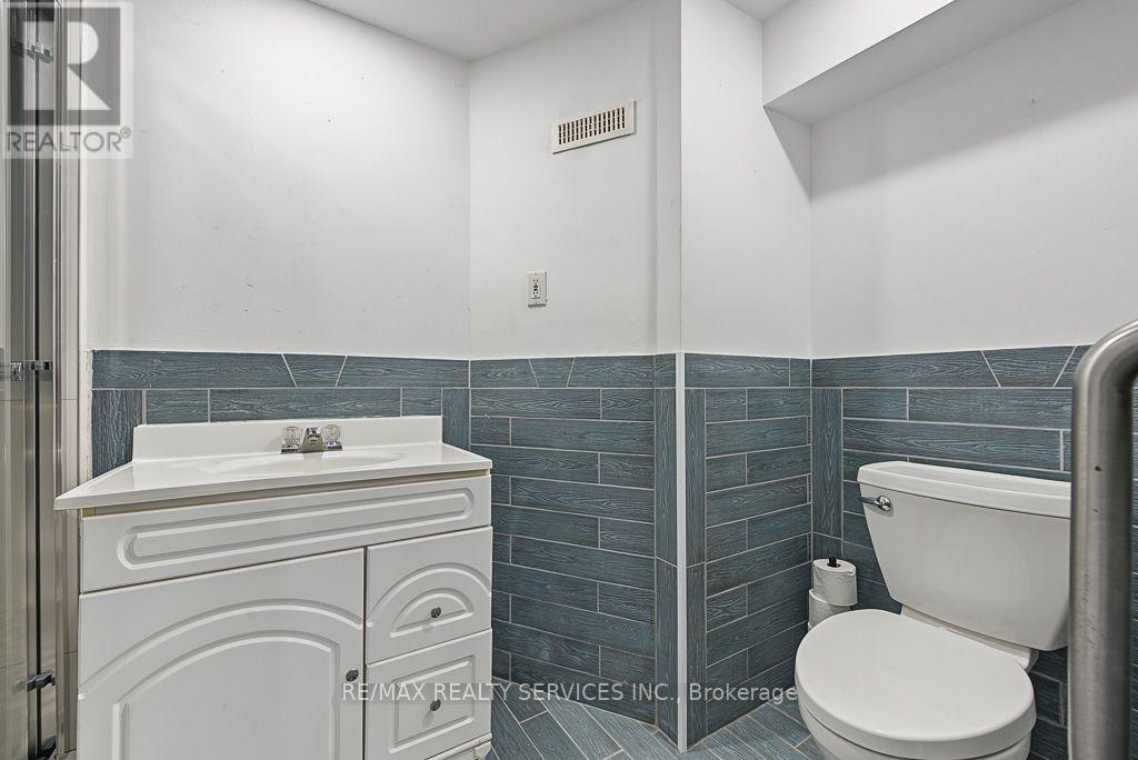 33 Woodvalley Drive, Brampton, Ontario  L7A 1Z4 - Photo 35 - W13804882