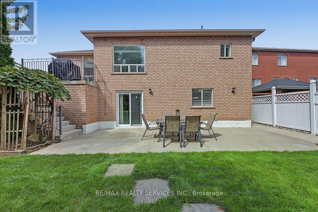 33 Woodvalley Drive, Brampton, Ontario  L7A 1Z4 - Photo 41 - W13804882