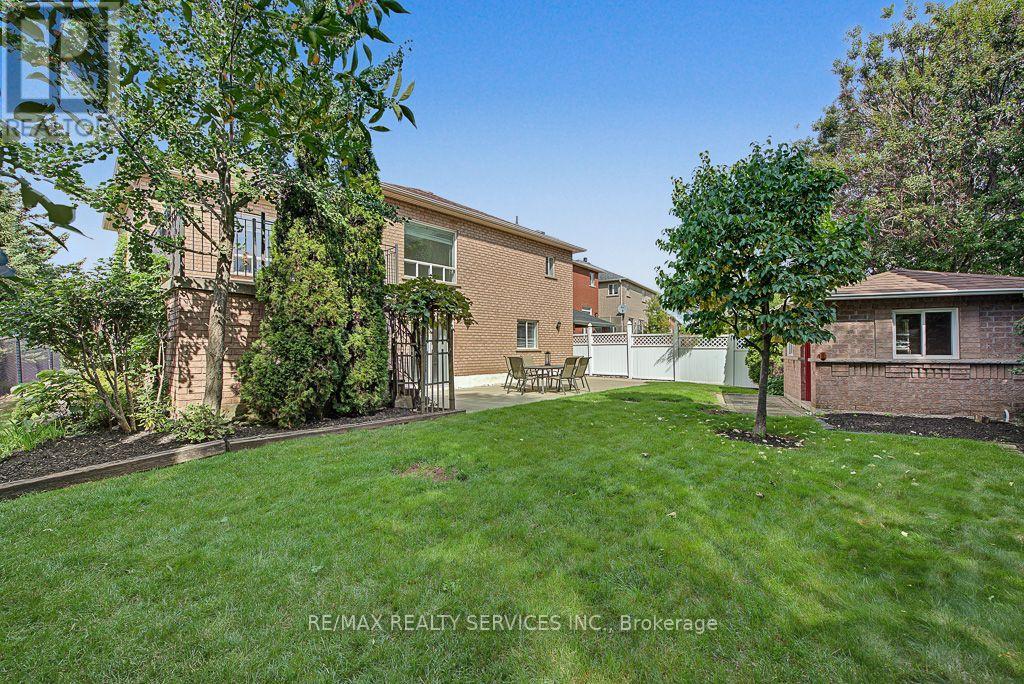 33 Woodvalley Drive, Brampton, Ontario  L7A 1Z4 - Photo 47 - W13804882