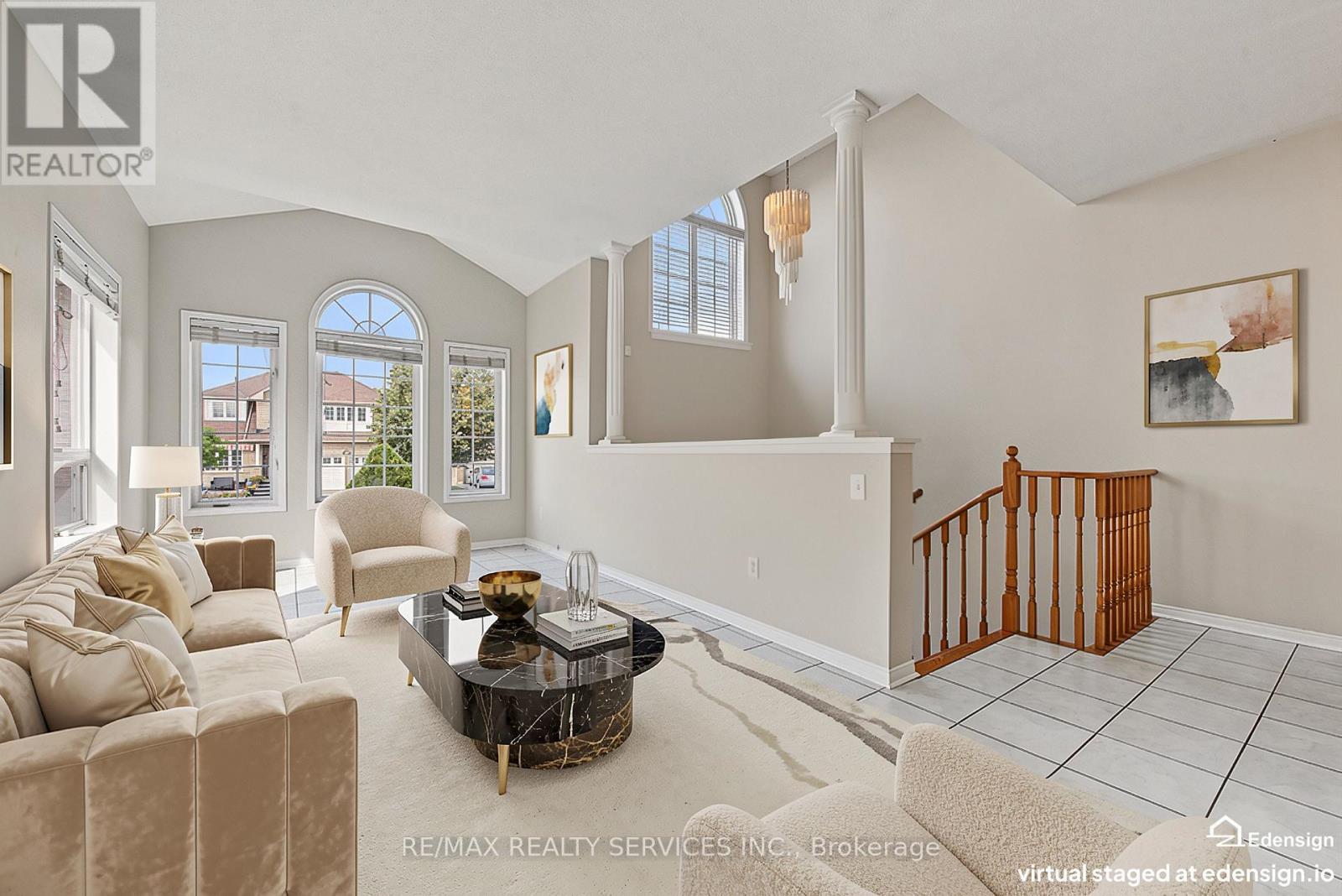 33 Woodvalley Drive, Brampton, Ontario  L7A 1Z4 - Photo 8 - W13804882