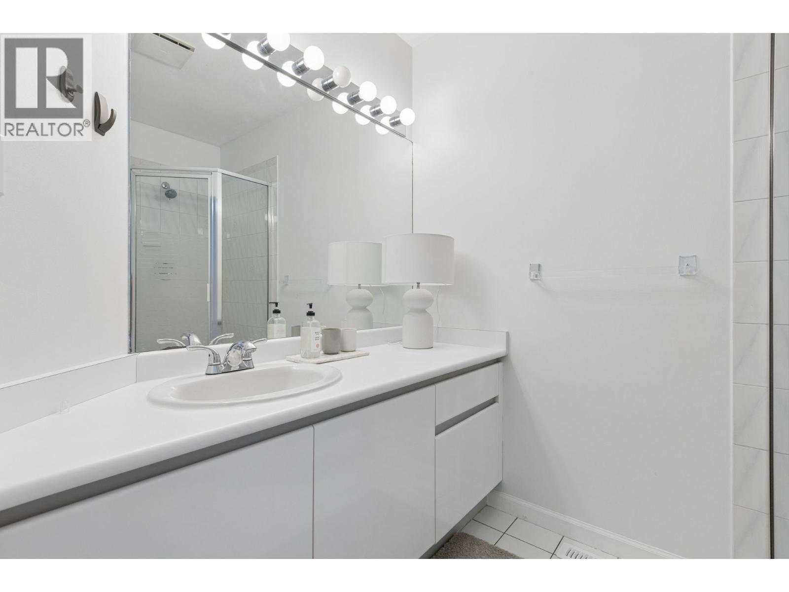 456 Montroyal Boulevard, North Vancouver, British Columbia  V7N 3E1 - Photo 24 - R3164078