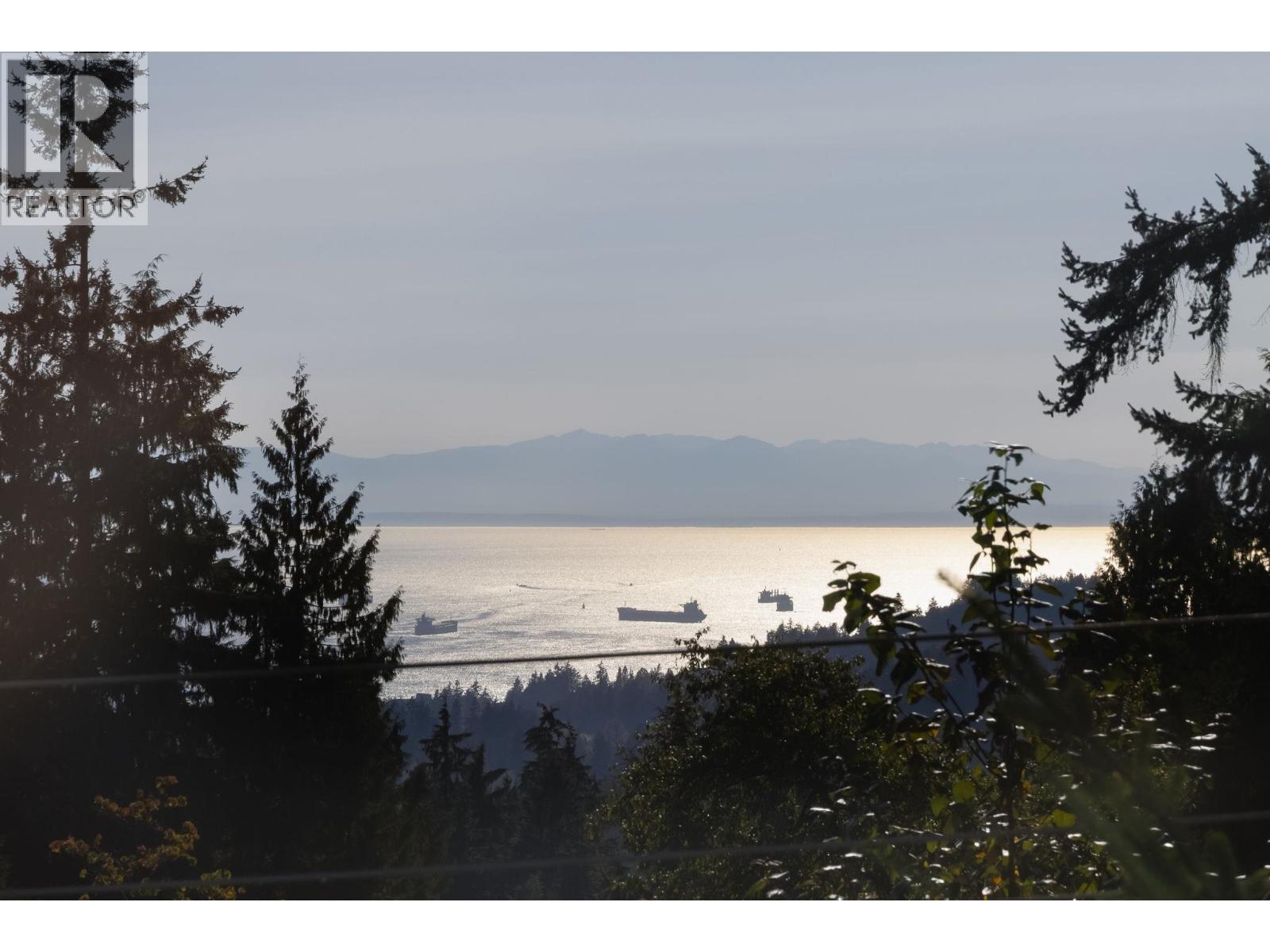 456 Montroyal Boulevard, North Vancouver, British Columbia  V7N 3E1 - Photo 38 - R3164078