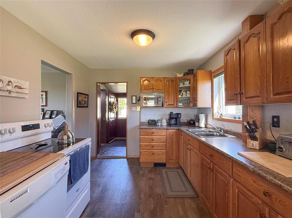 78151 39 N Road, Glenboro, Manitoba  R0K 0X0 - Photo 16 - 202623564