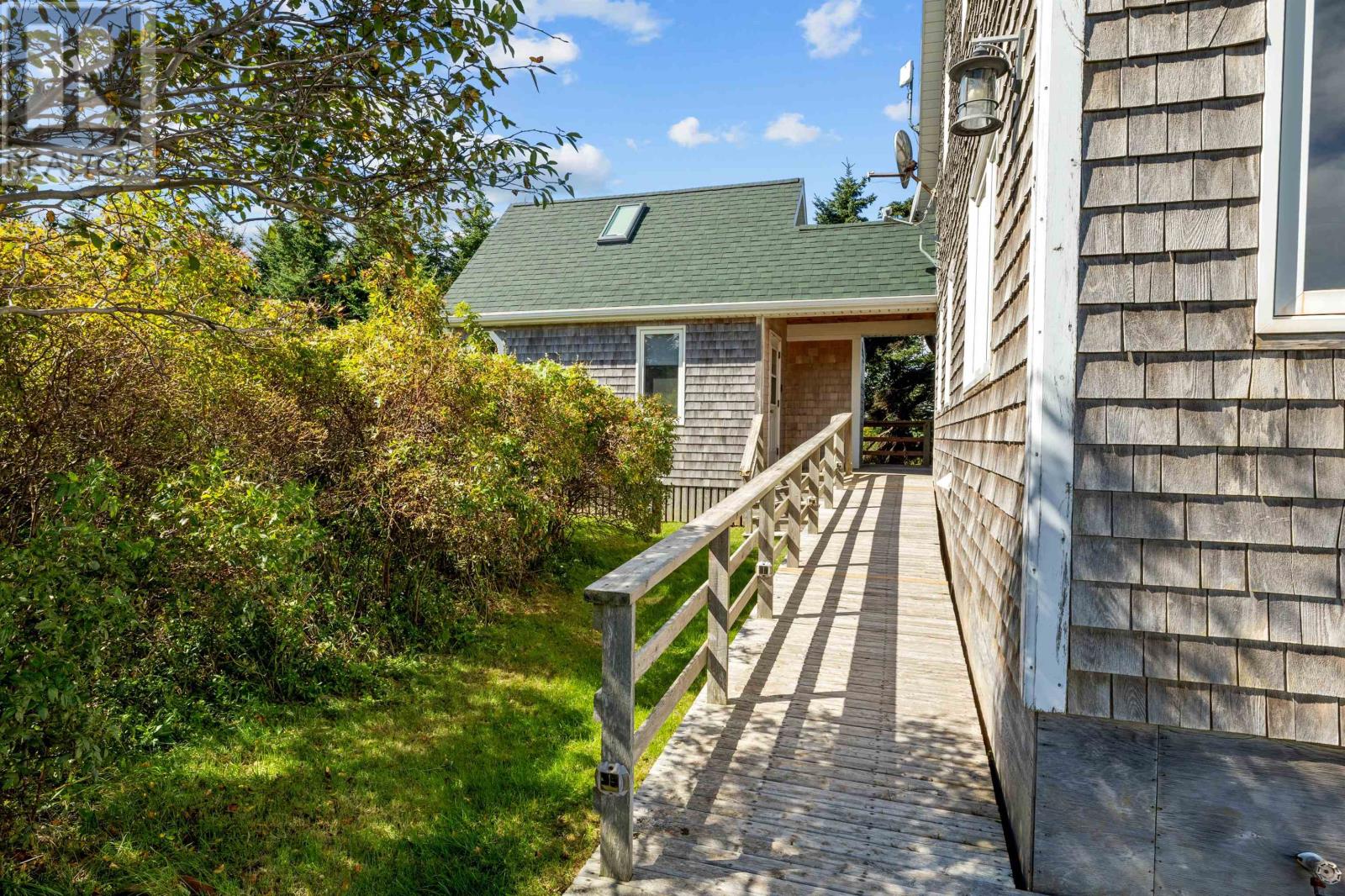 64 Lecky Crescent, Thunder Cove, Darnley, Prince Edward Island  C0B 1M0 - Photo 4 - 202623838