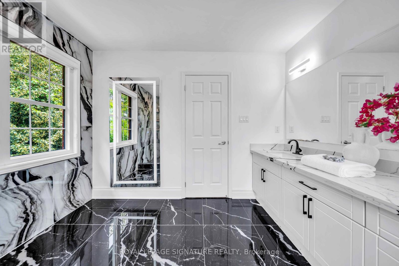 81 Bulmer Crescent, Newmarket, Ontario  L3X 3K1 - Photo 18 - N13774606