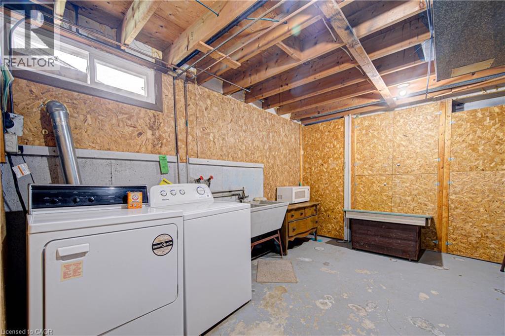 602 Highpoint Avenue, Waterloo, Ontario  N2L 4N1 - Photo 30 - 40864527